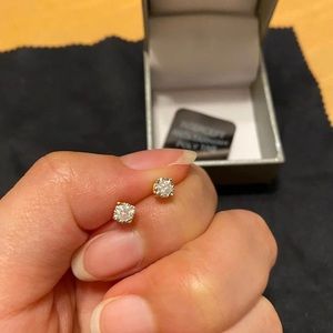 10k white gold diamonds earrings 💎